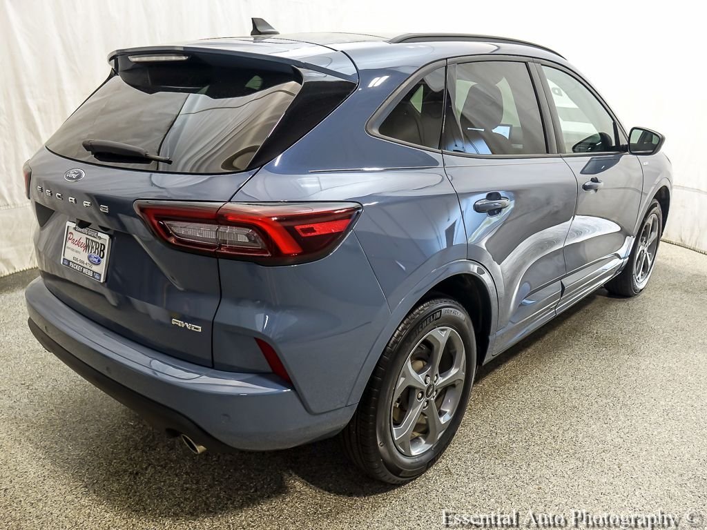 Used 2024 Vapor Blue Ford ST-Line image 10