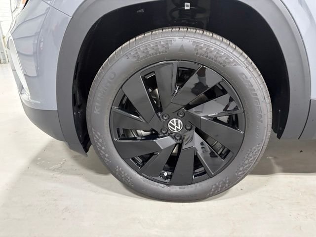 New 2026 Gray Volkswagen 2.0T SE w/Technology image 8