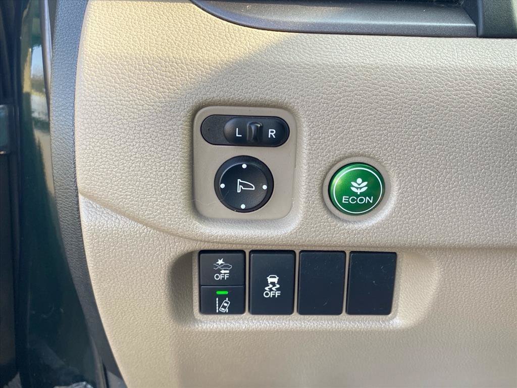 Used 2019 Black Forest Pearl Honda LX image 17