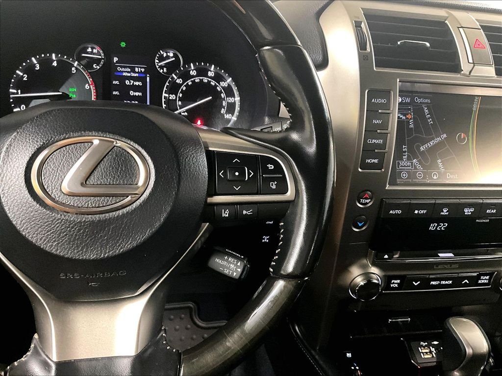 Used 2021 White Lexus 460 image 23
