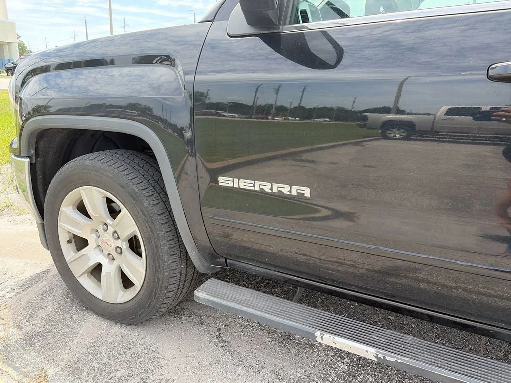 Used 2017 ONYX BLACK GMC SLE image 15
