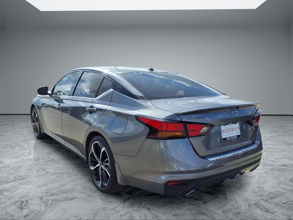 Used 2023 Gray Nissan 2.5 SR image 5