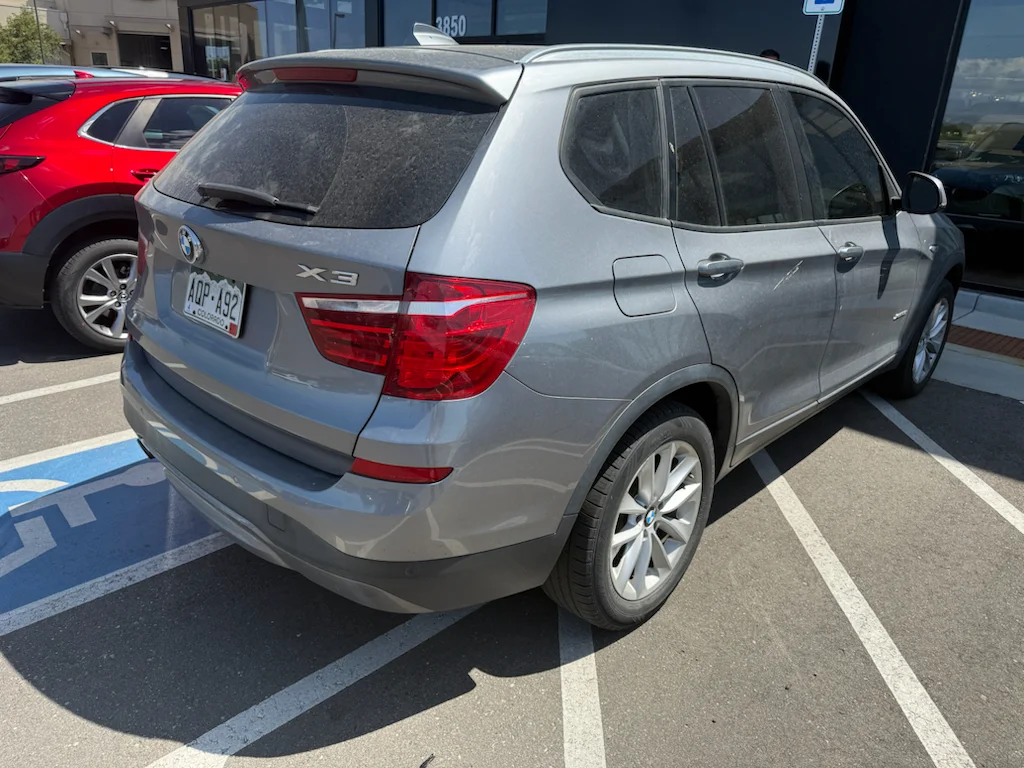Used 2017  BMW xDrive28i image 3