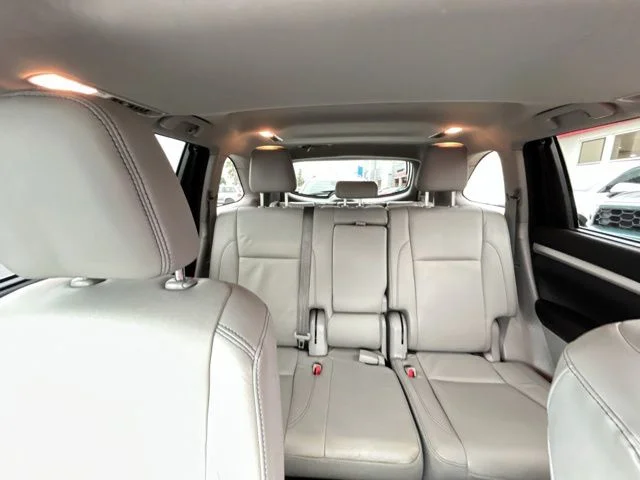 Used 2017 Shoreline Mist Toyota XLE image 38