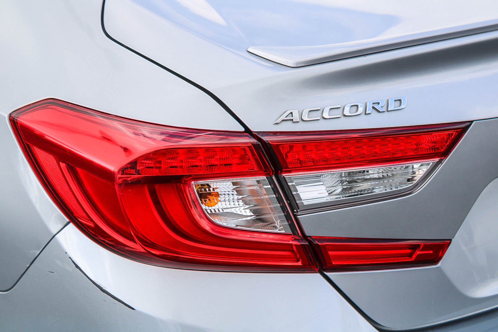 Used 2019 Lunar Silver Metallic Honda Sport 1.5T image 9