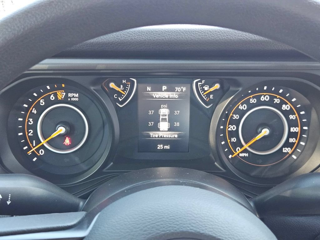 New 2026 Reign Jeep Sport image 16