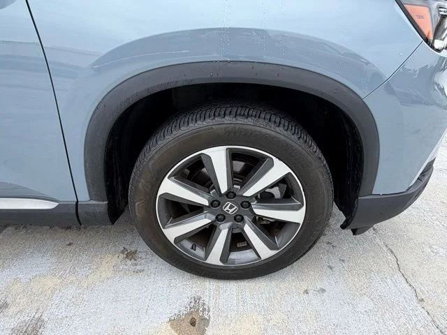 Used 2024 Gray Honda Elite image 9
