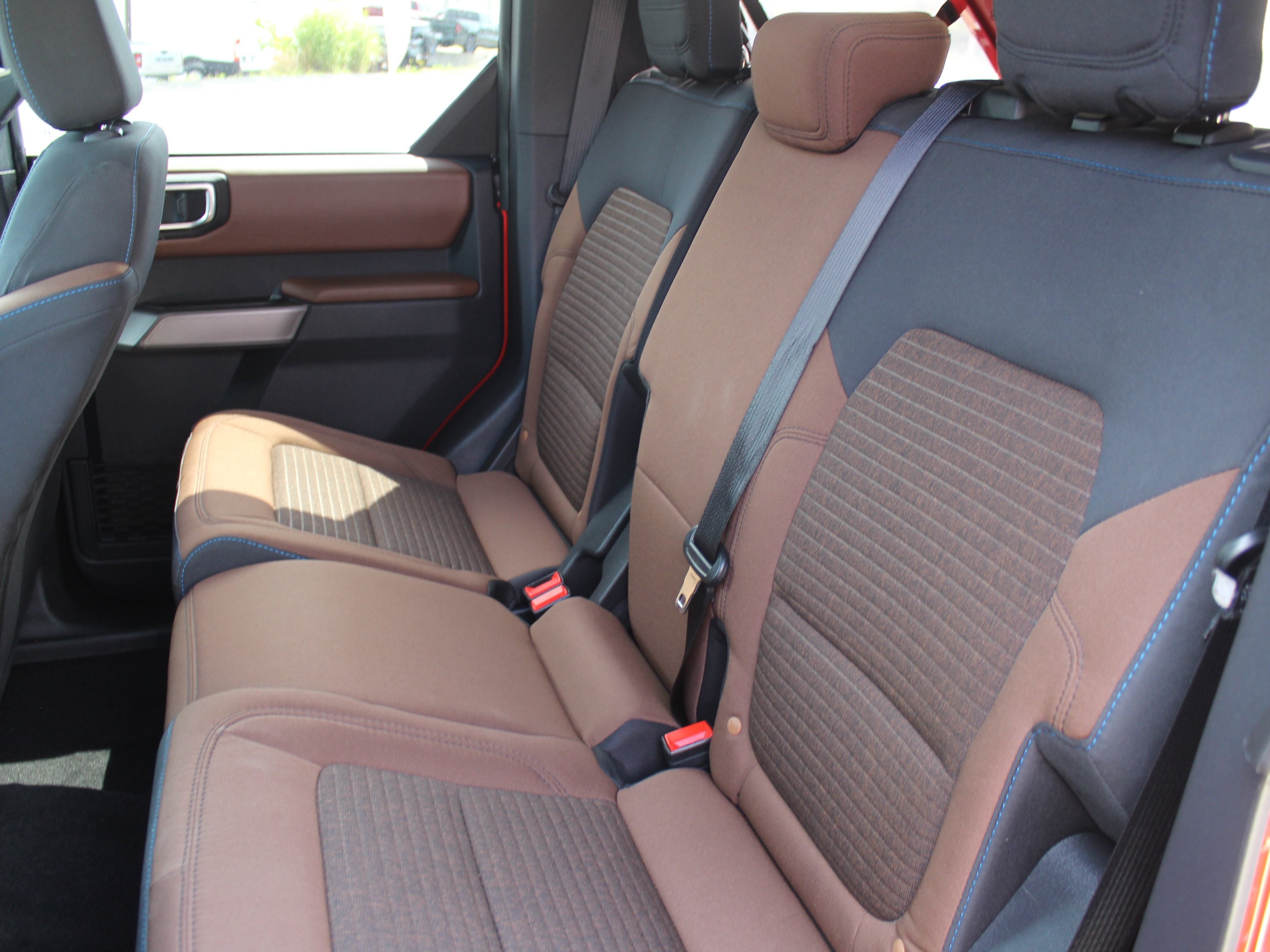 2023 Ford Bronco 4-Door Outer Banks - Photo 24