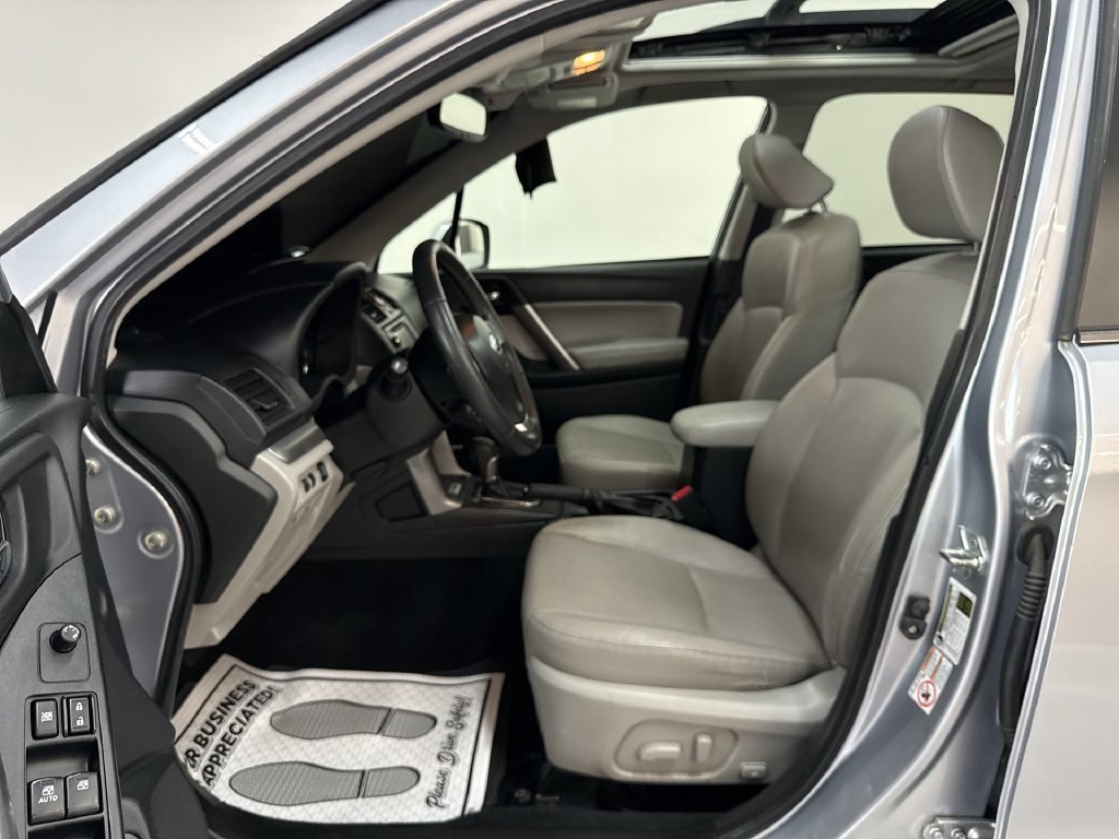 Used 2015 Ice Silver Metallic Subaru 2.5i Touring image 12