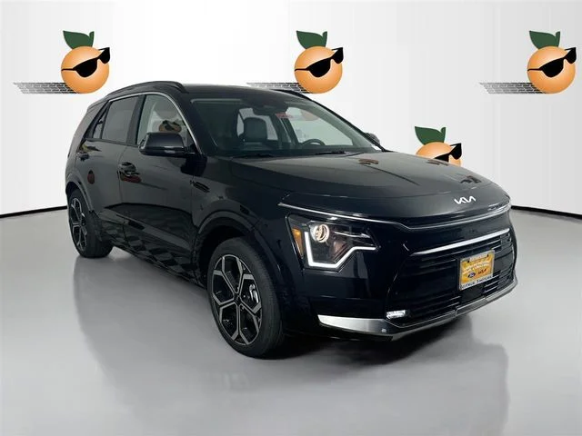 2025 Kia Niro EX Touring HEV's photo