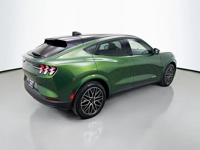 New 2026 Eruption Green Metallic Ford Premium image 7