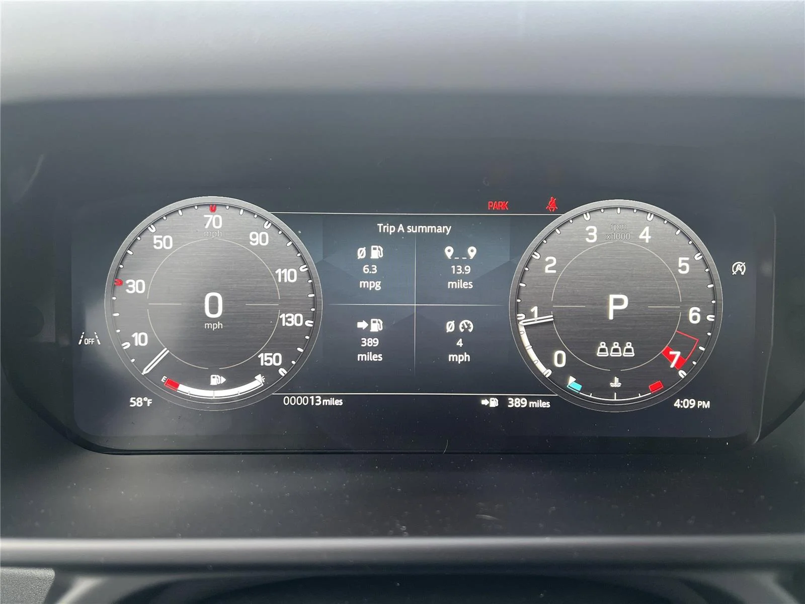 2026 Land Rover Defender X-Dynamic SE - Photo 9