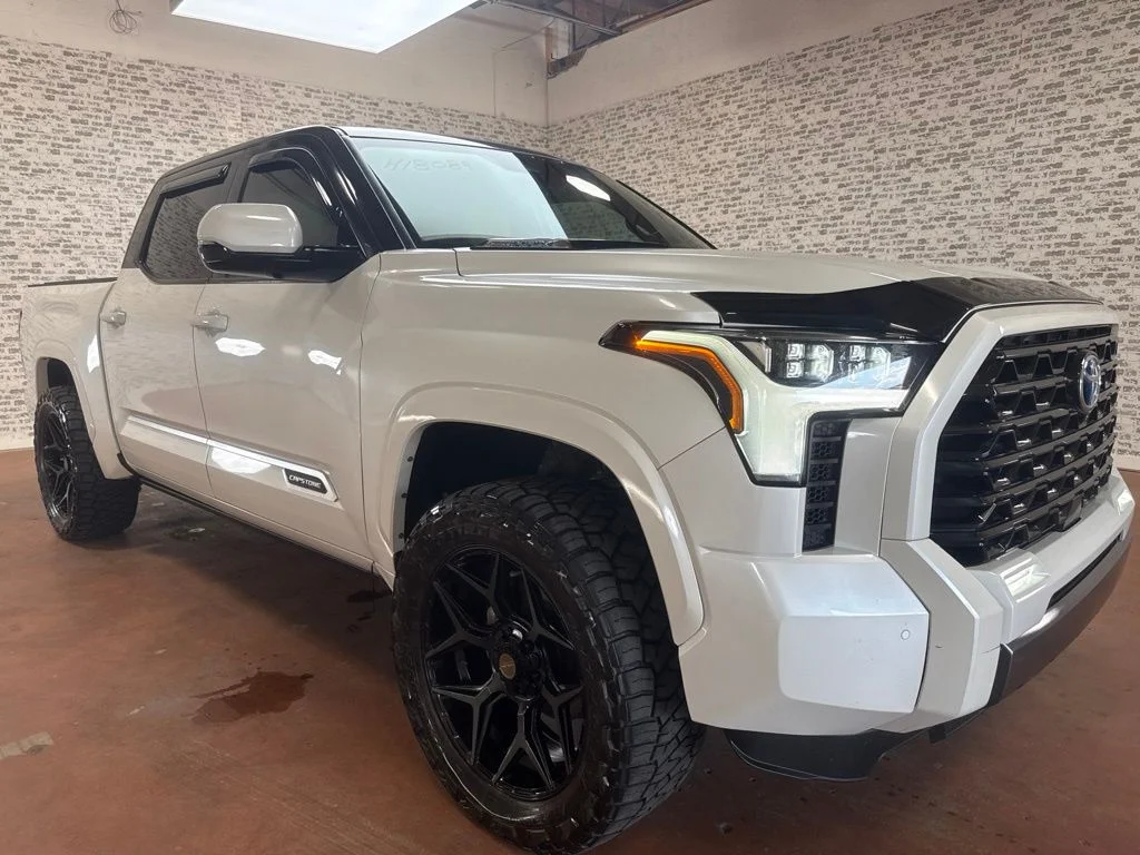 Used 2023 Wind Chill Pearl Toyota Capstone image 1