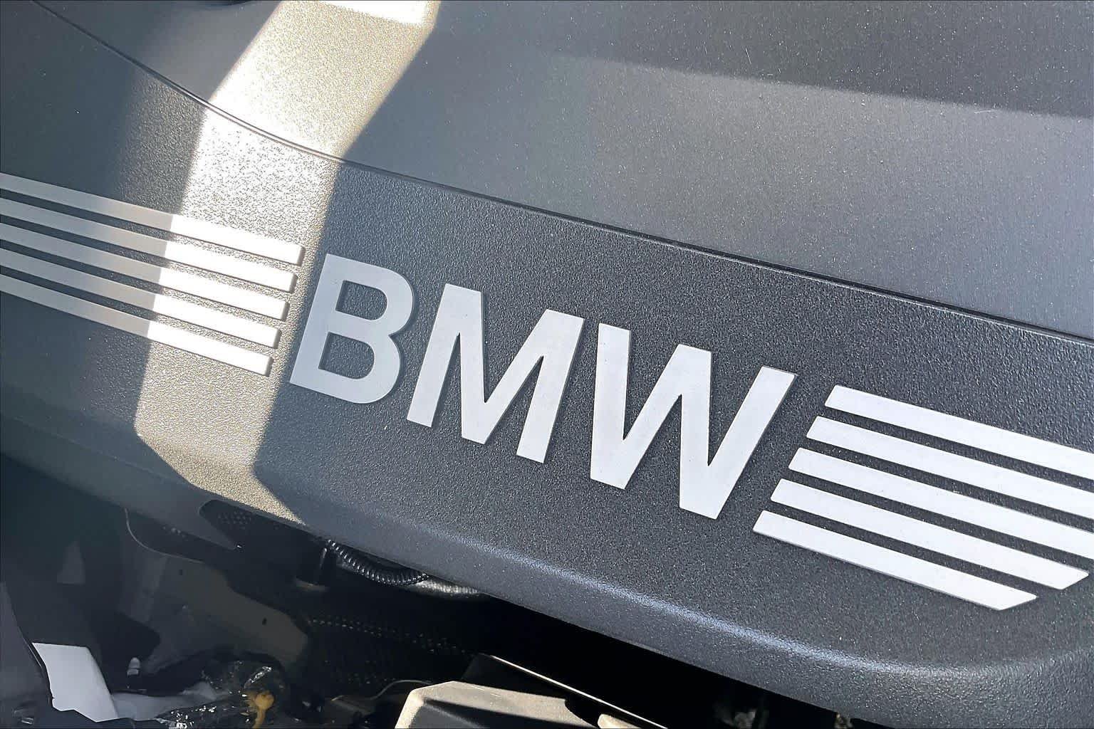Used 2026 Mineral White Metallic BMW xDrive50e image 17