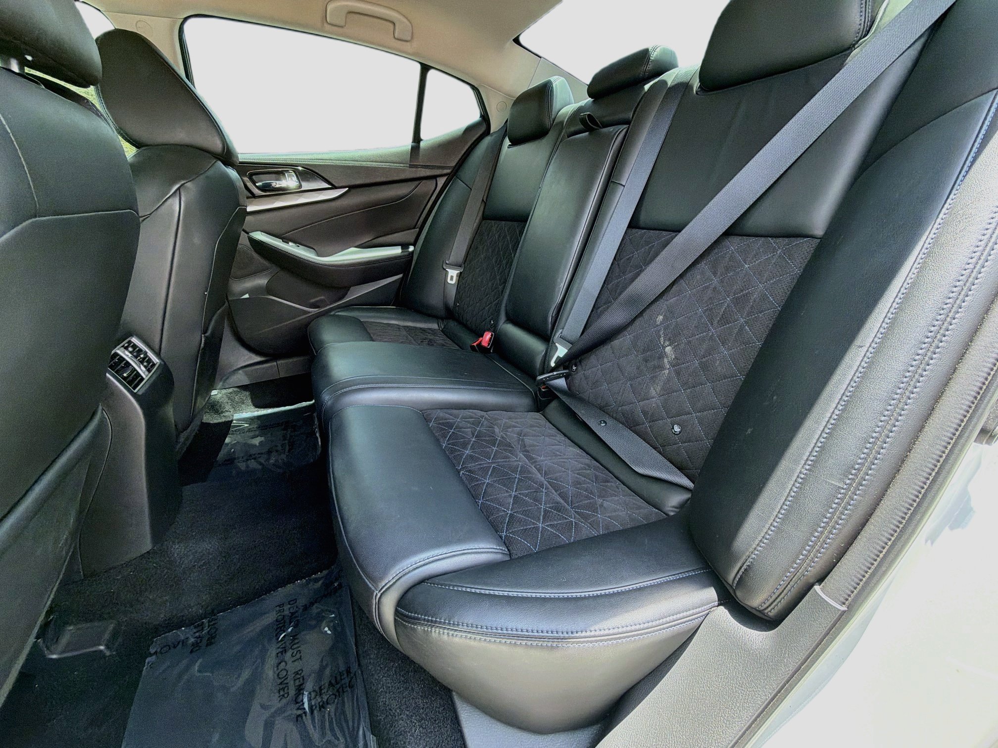 Used 2017 Pearl White Nissan SR image 20
