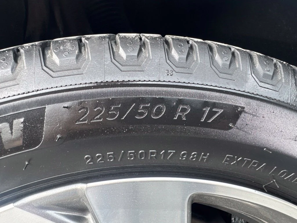Used 2019 Silver Honda EX-L image 31
