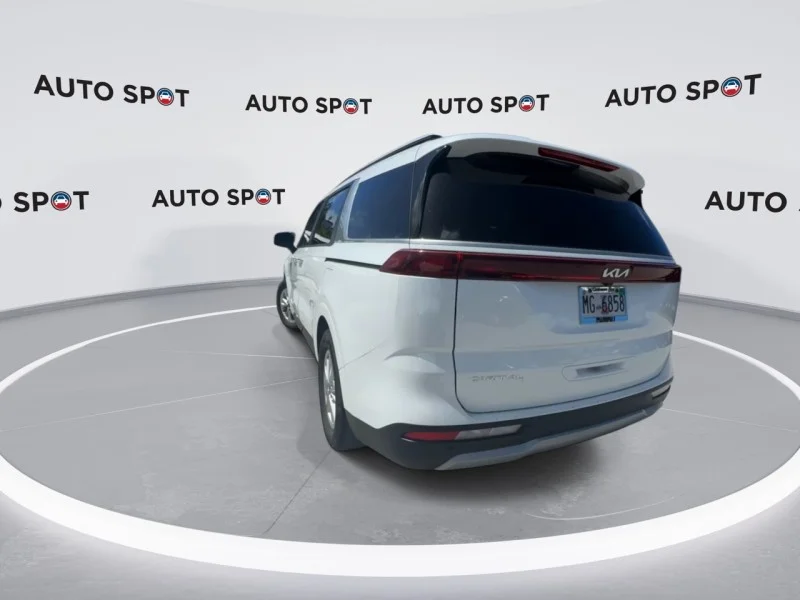 Used 2023 White Kia LX image 7