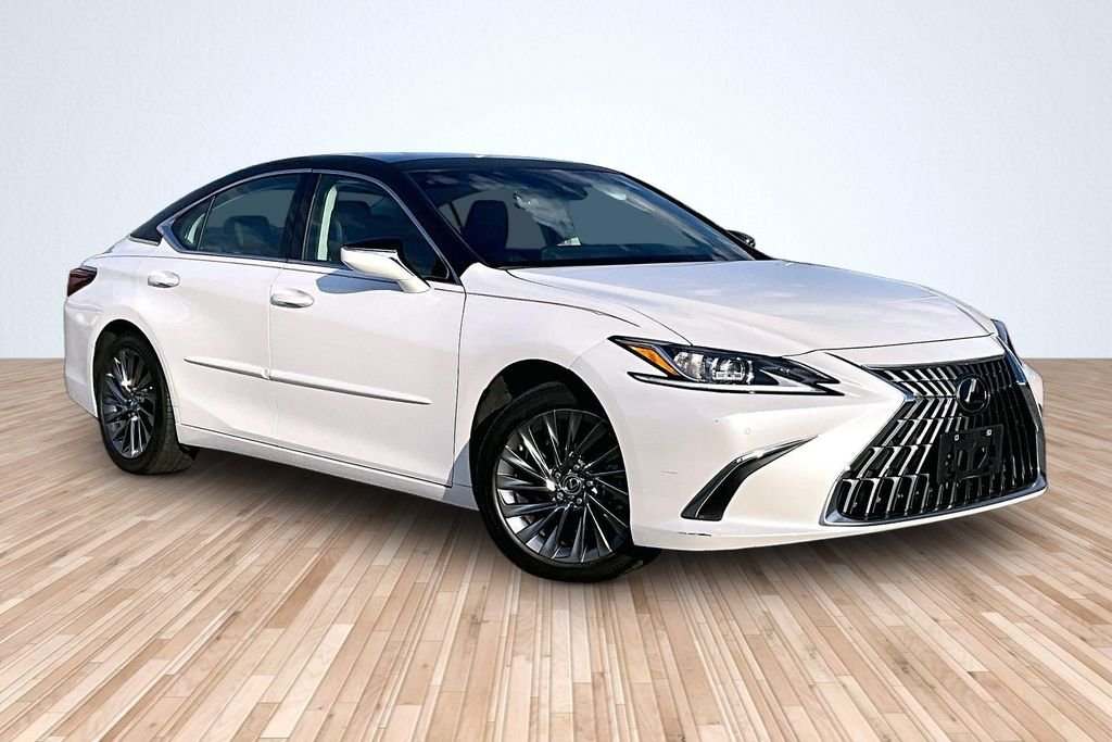 Used 2024 White Lexus 350 Luxury image 9