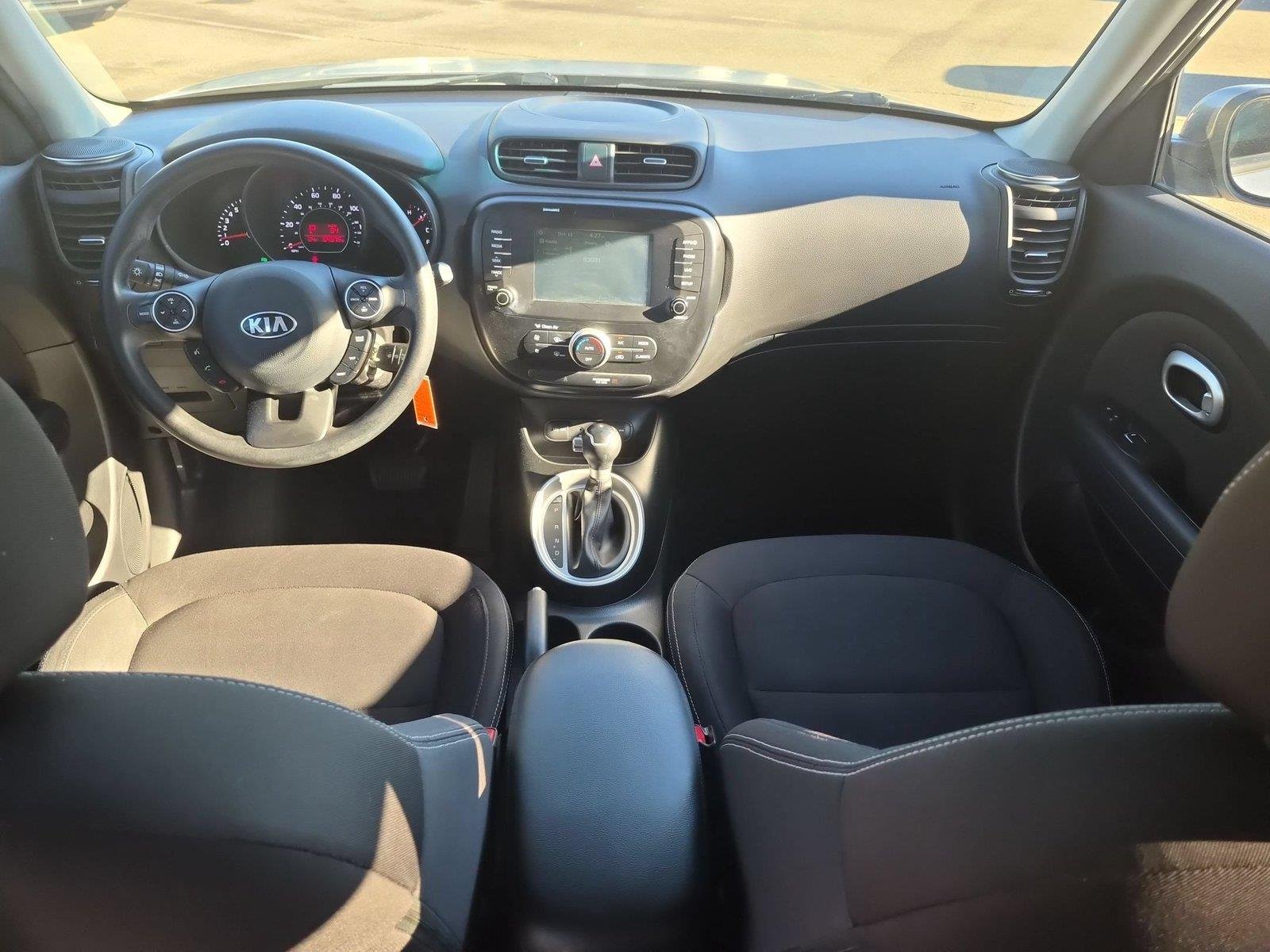 Used 2018 Titanium Gray Kia Base image 31