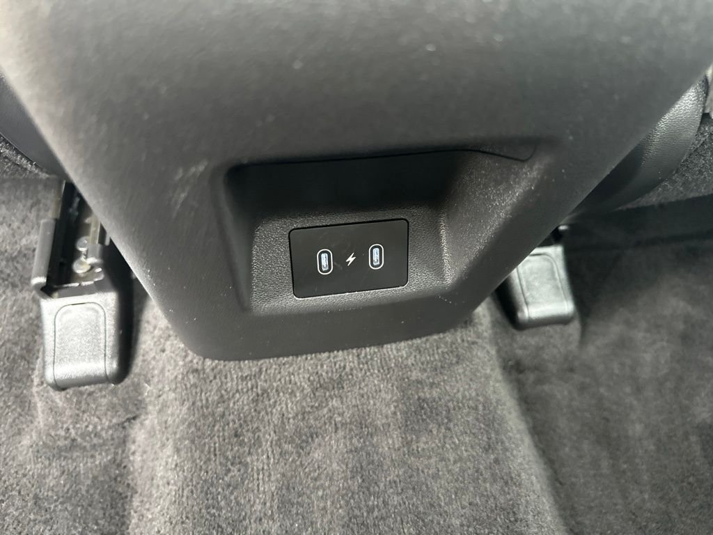 Used 2025 Gray Hyundai SE image 21