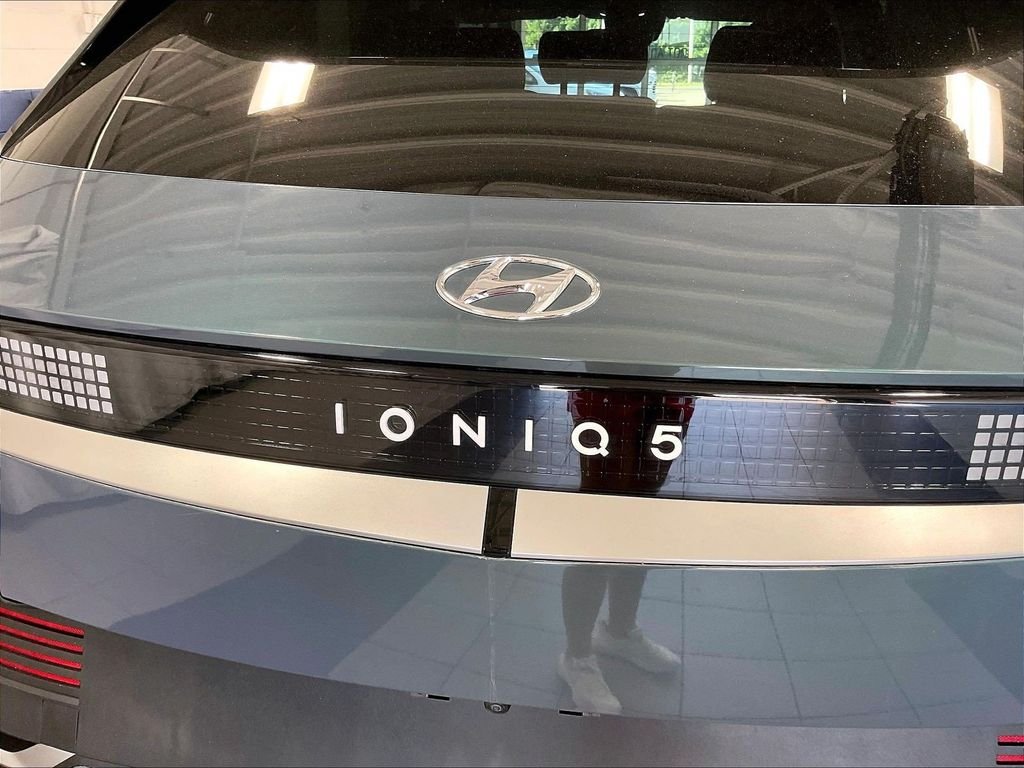 Certified Used 2024 Green Hyundai SEL image 28