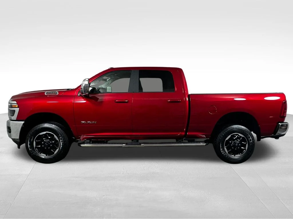 New 2026 Molten Red Pearl-Coat Exterior Paint RAM Laramie image 5