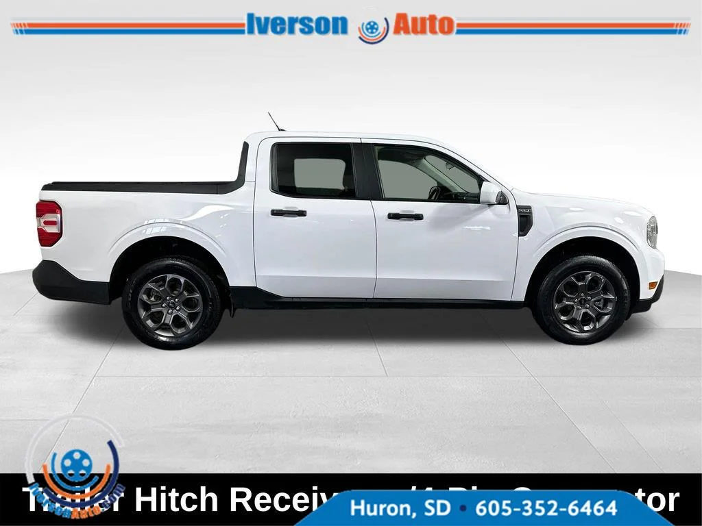 Used 2023 Oxford White Ford XLT image 13