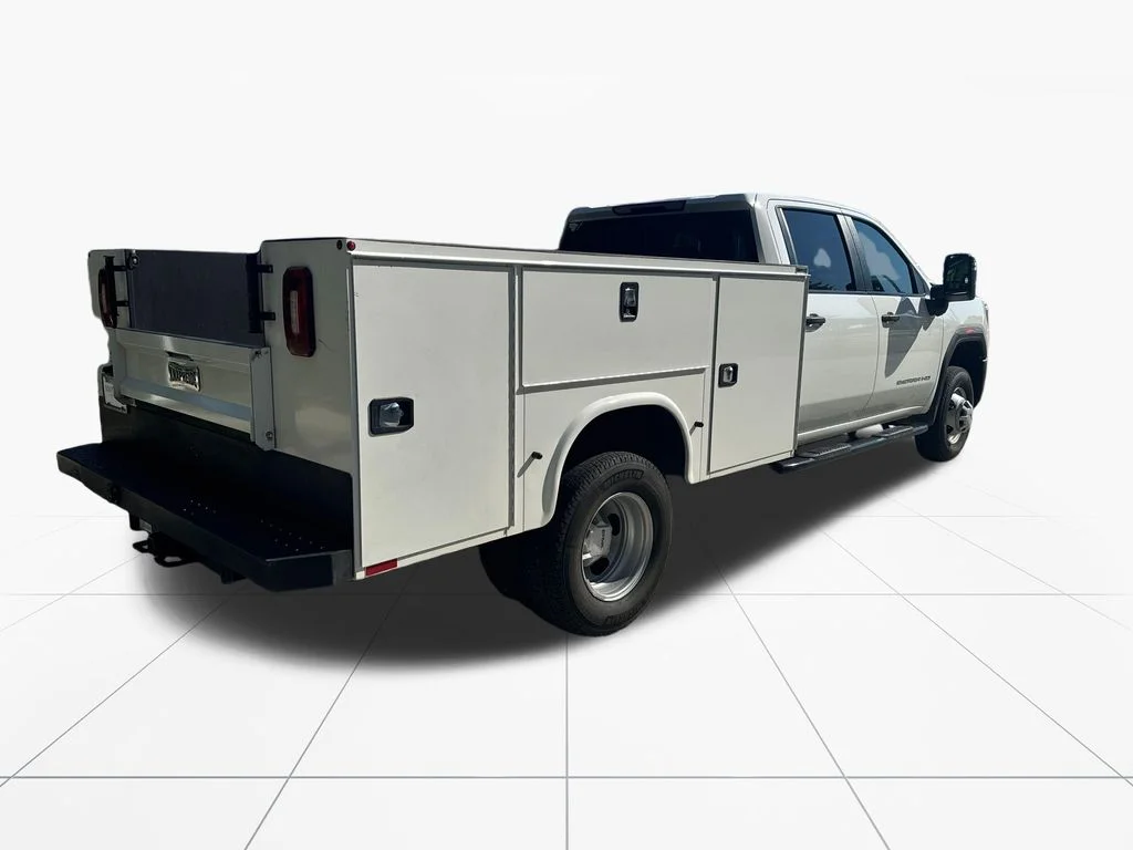 Used 2025 Summit White GMC Pro image 8
