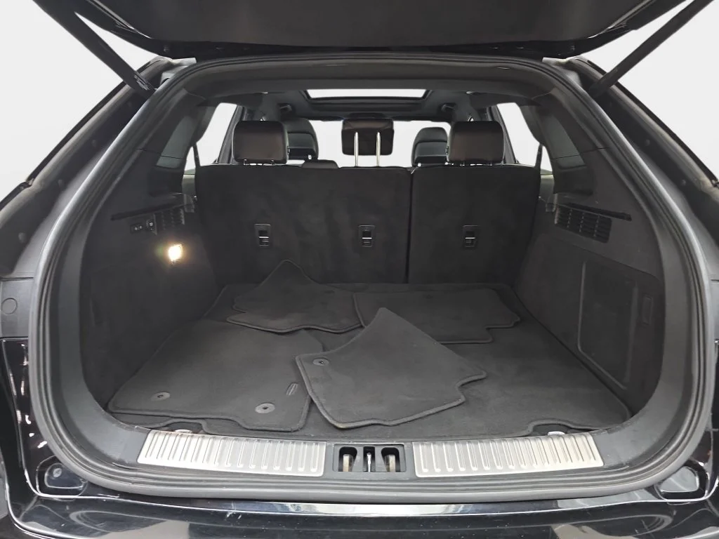 Used 2016 Black Lincoln Reserve image 14