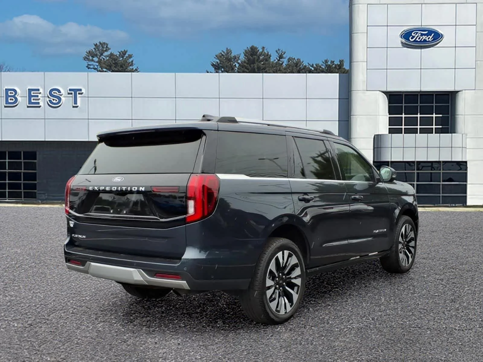 Used 2025 Stone Blue Metallic Ford Platinum image 7