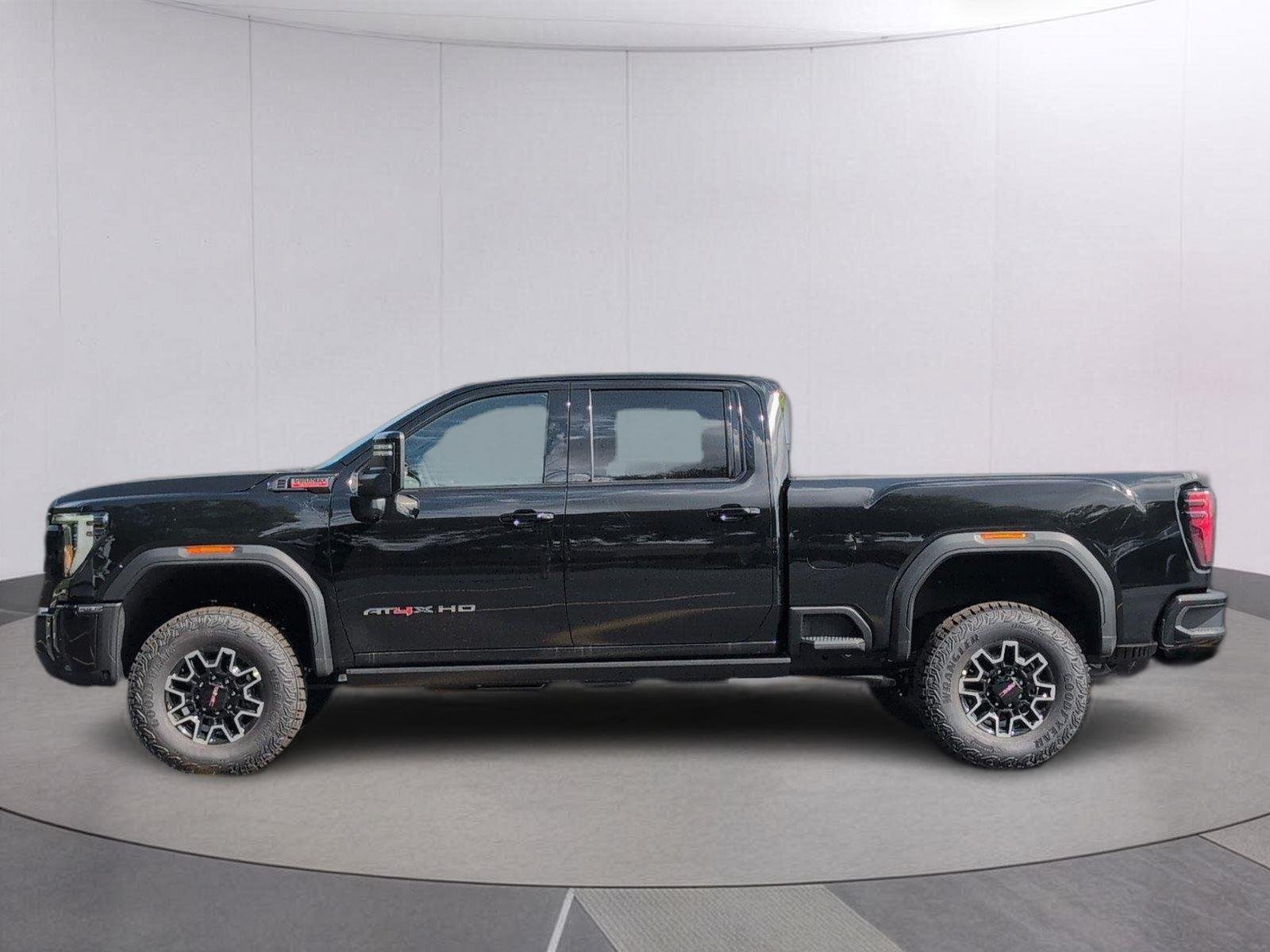New 2026 Onyx Black GMC AT4X image 2