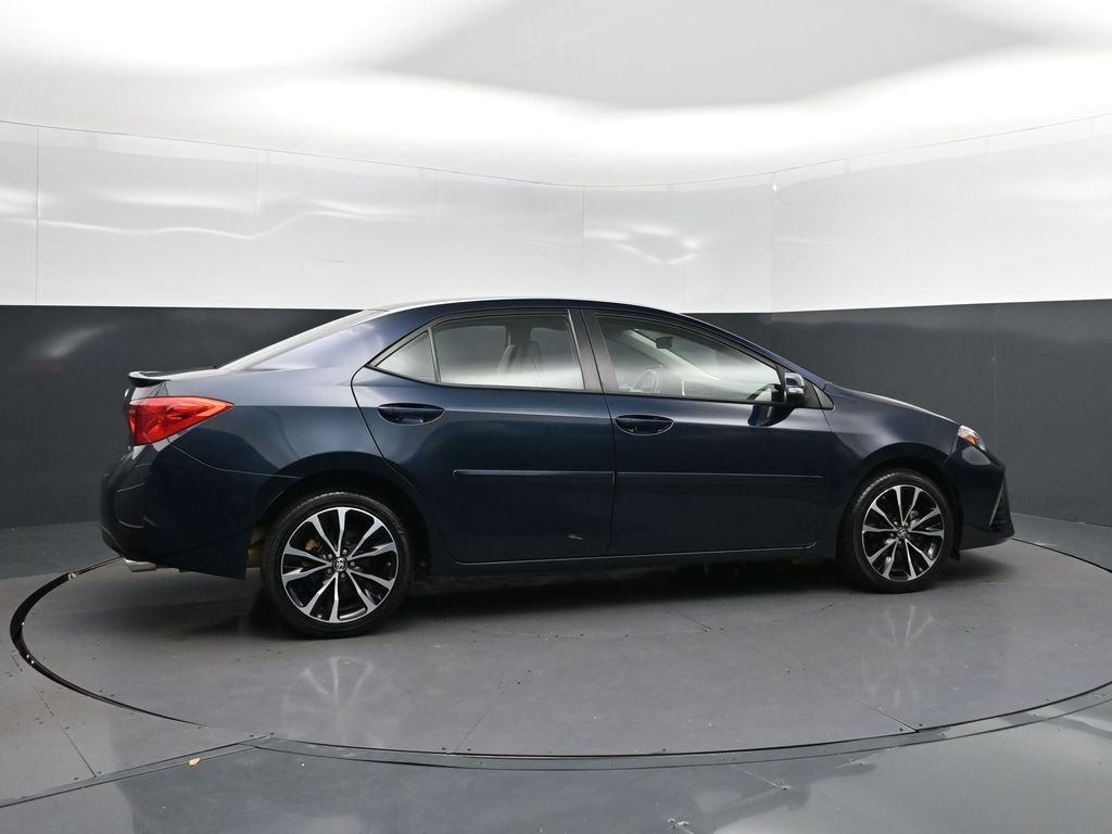 Used 2018 Blue Toyota SE image 8