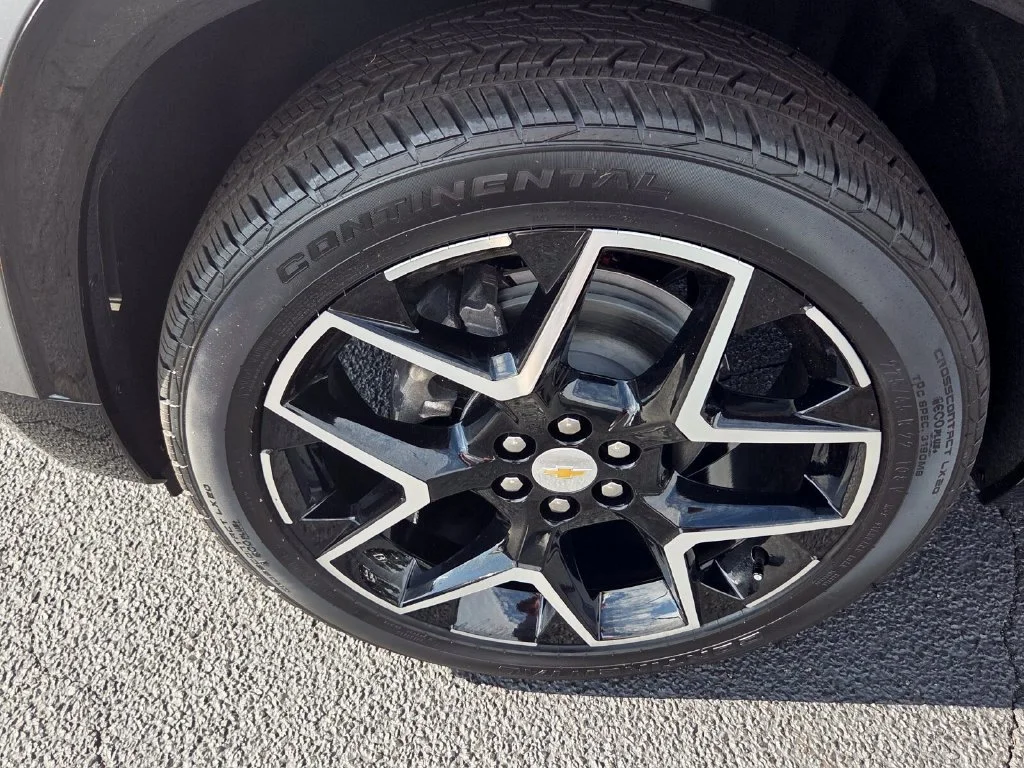 New 2026 Sterling Gray Metallic Chevrolet High Country image 43