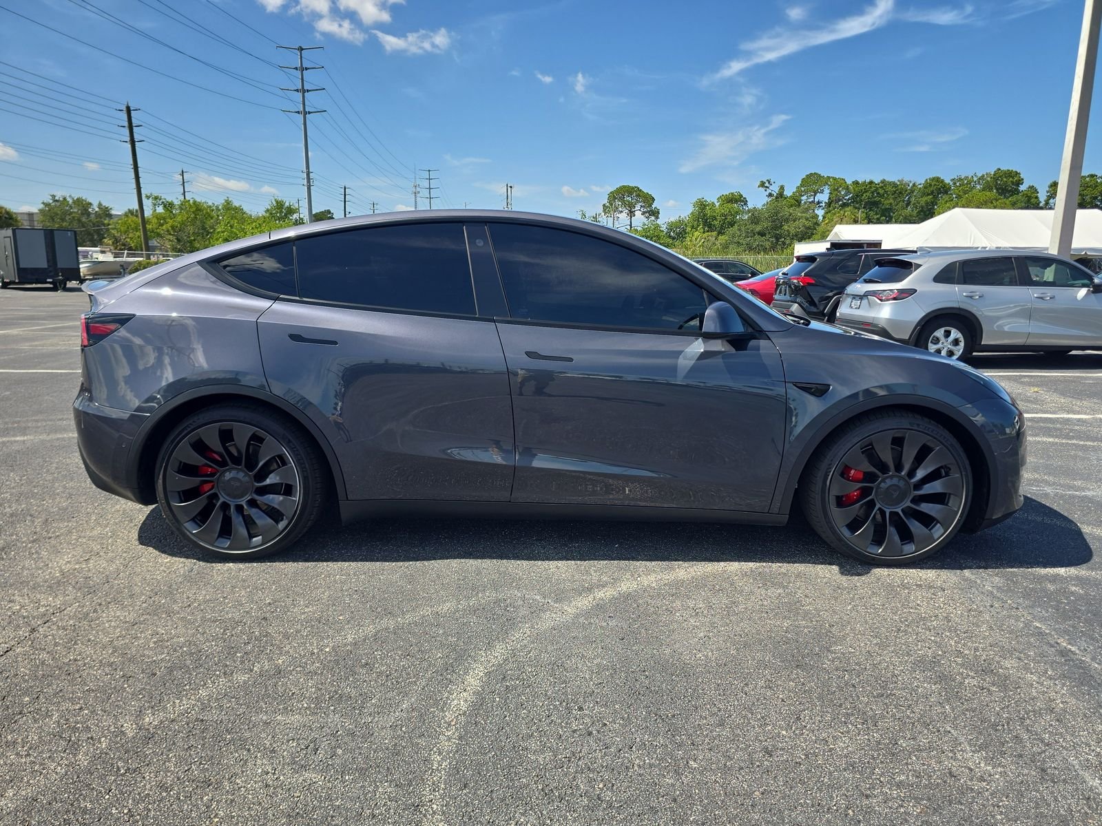 Used 2022  Tesla Performance image 3