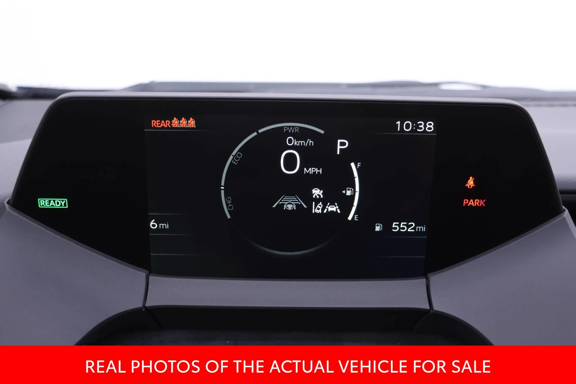 2026 Toyota Prius LE - Photo 7