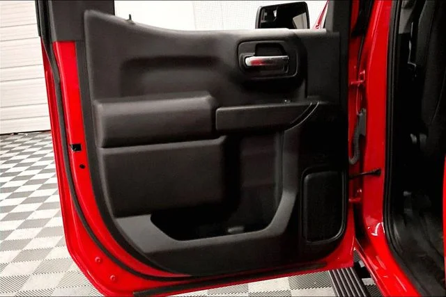 Used 2023 Cardinal Red GMC Pro image 22