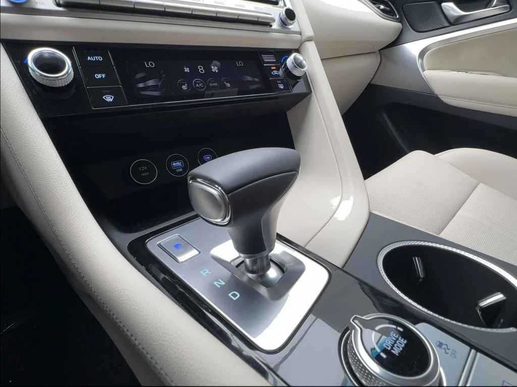 Used 2026 Silver Genesis 2.5T image 41