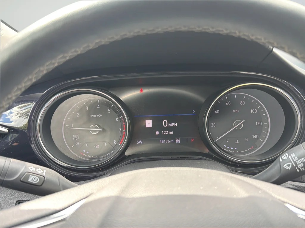 Used 2023 Red Buick Essence image 30