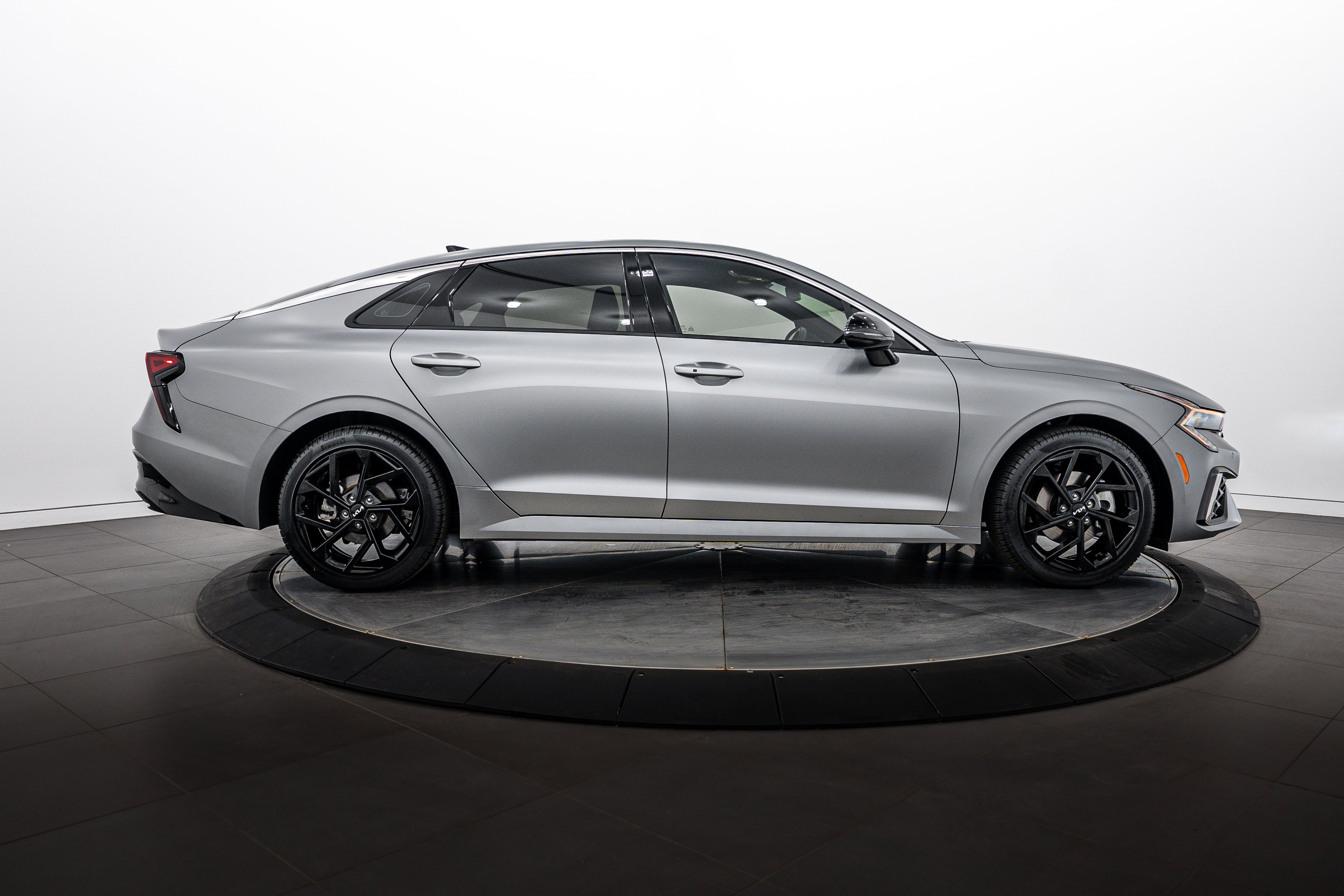 Used 2026 Steel Matte Gray Kia GT-Line image 3
