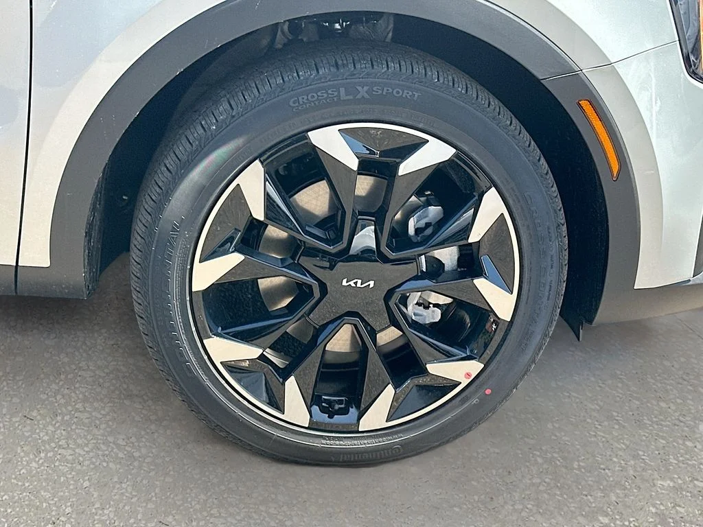 New 2026 Ivory Silver Kia EX image 33