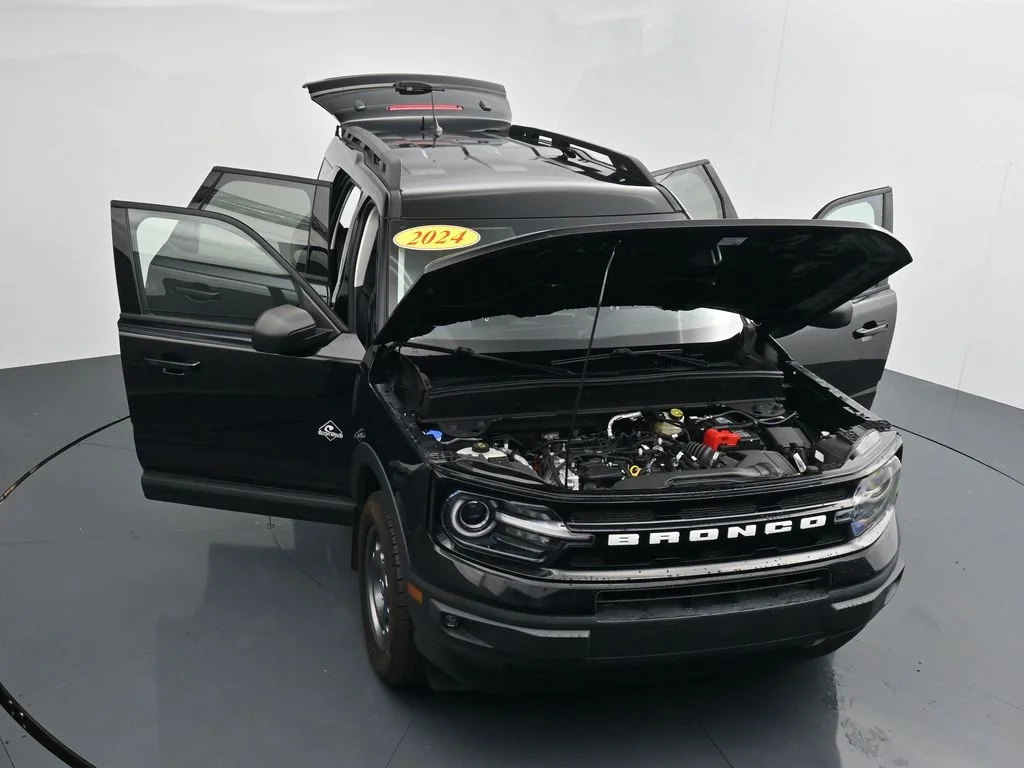 Used 2024 Black Ford Outer Banks image 30