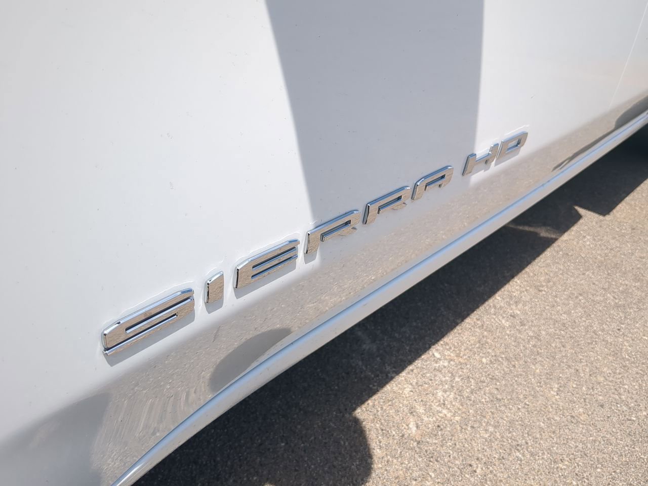 New 2026 Summit White GMC Pro image 30