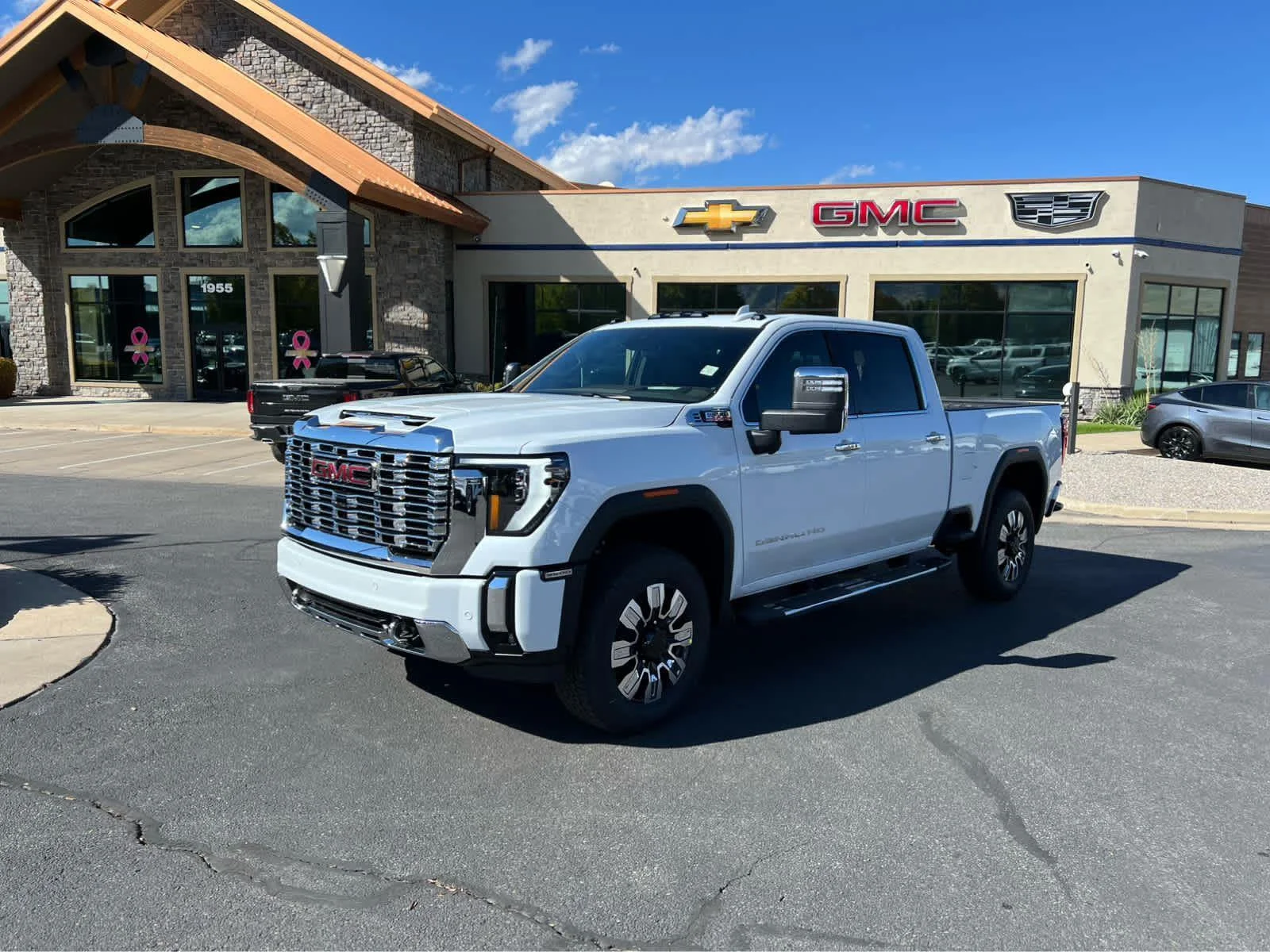 2026 GMC Sierra 3500HD Denali - Photo 8