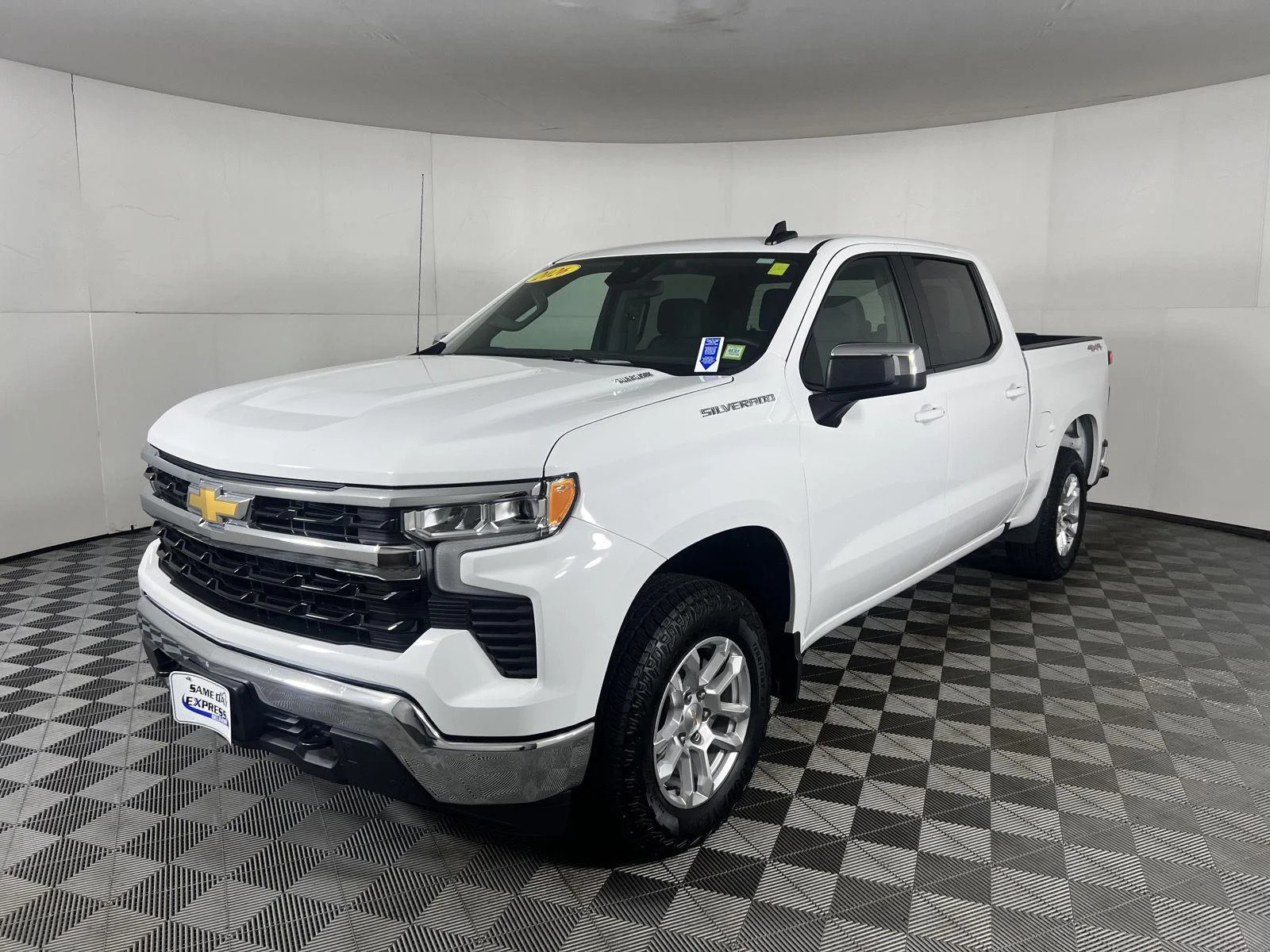 Used 2026 Summit White Chevrolet LT (2FL) image 11