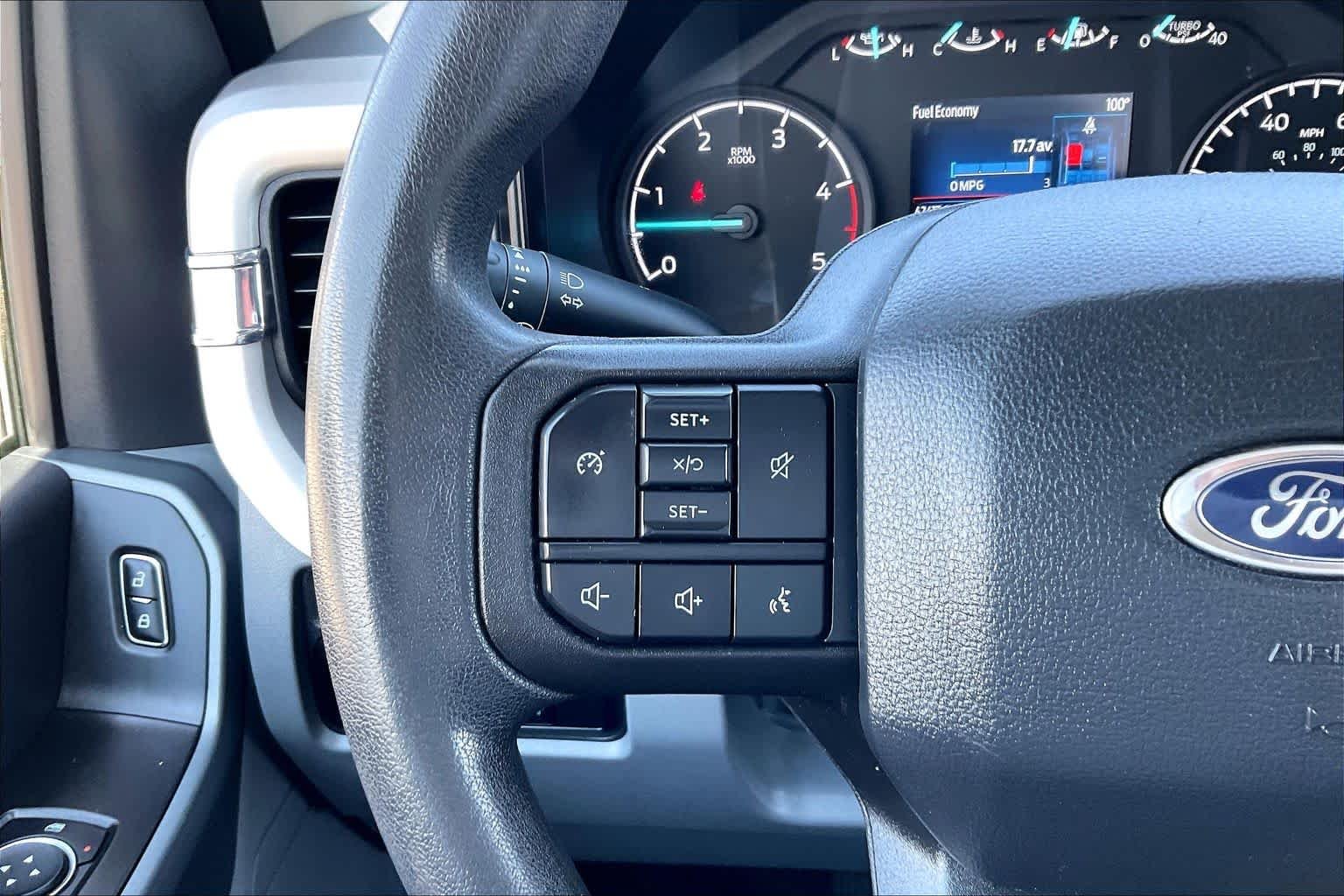 Used 2024 Oxford White Ford XLT image 22