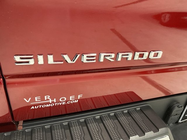 Used 2023 Radiant Red Tintcoat Chevrolet LT image 27