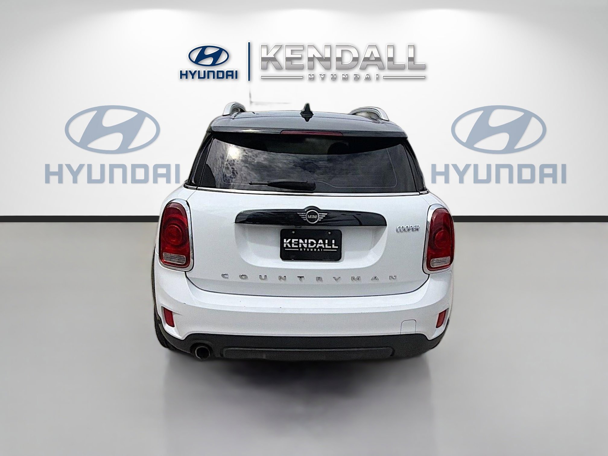 Used 2019 Light White MINI Cooper image 5