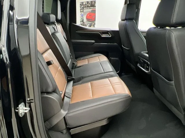 2025 Chevrolet Silverado 1500 High Country - Photo 17