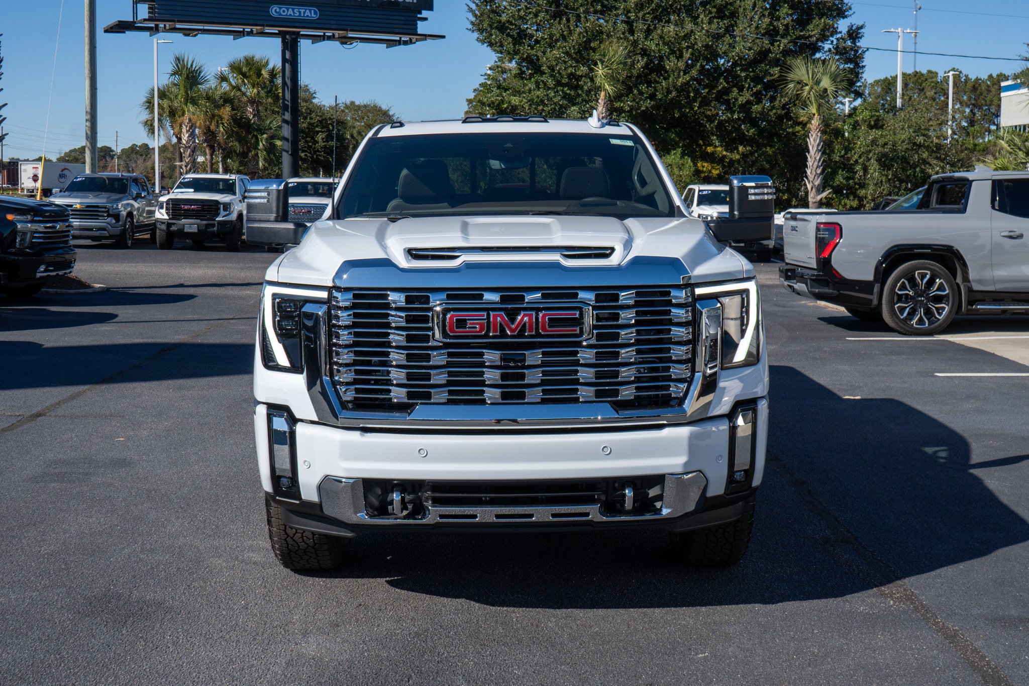 2026 GMC Sierra 2500HD Denali - Photo 8