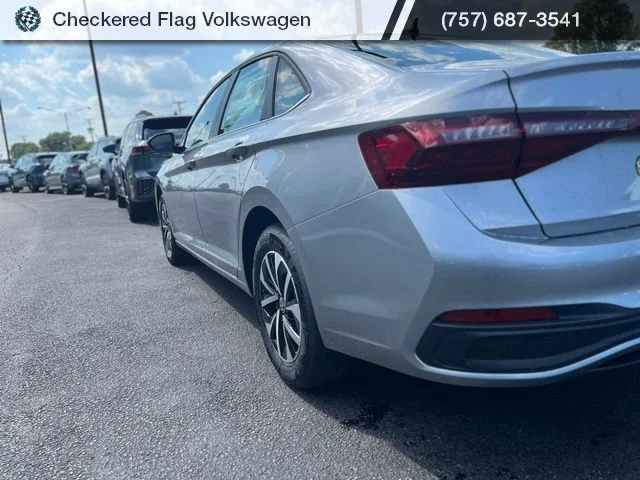 New 2026 Silver Volkswagen 1.5T S image 8